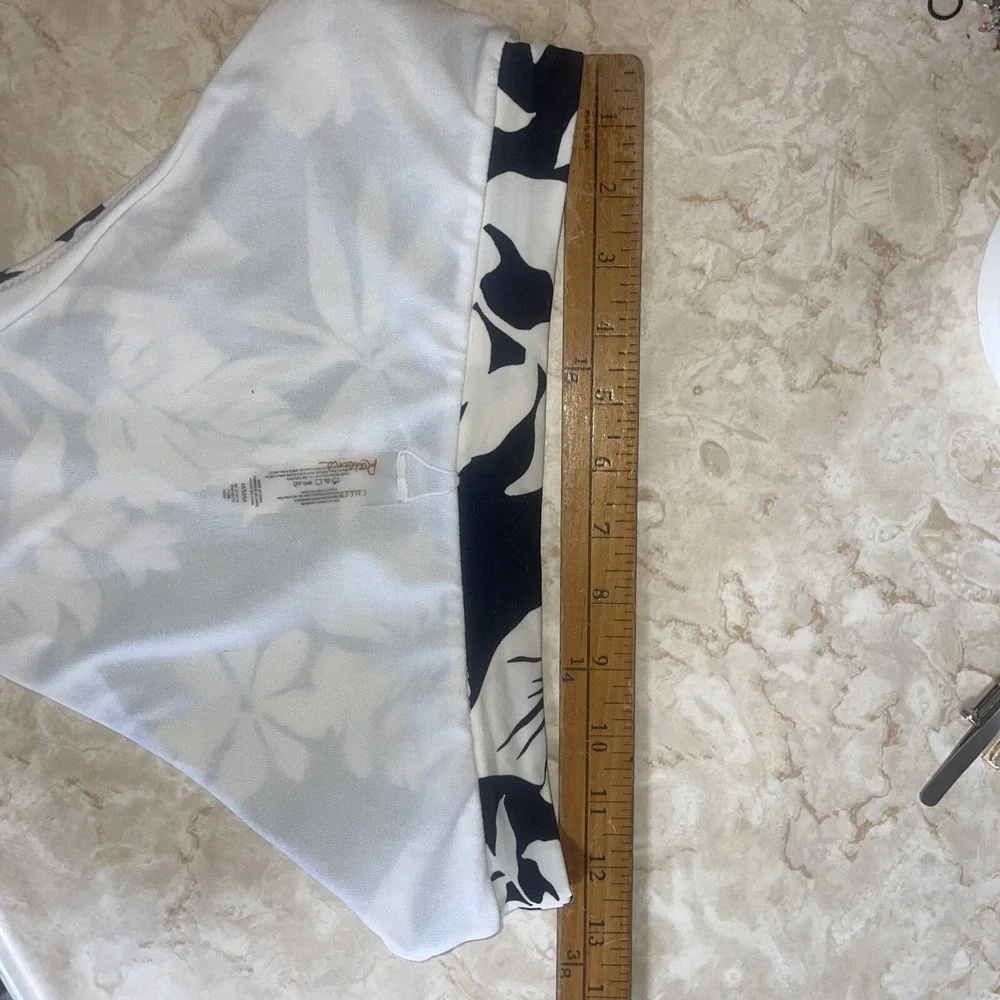 Two Piece Bathing Suit Bikini Cheeky Bottoms Hawaiian Floral‎ Dark Blue White